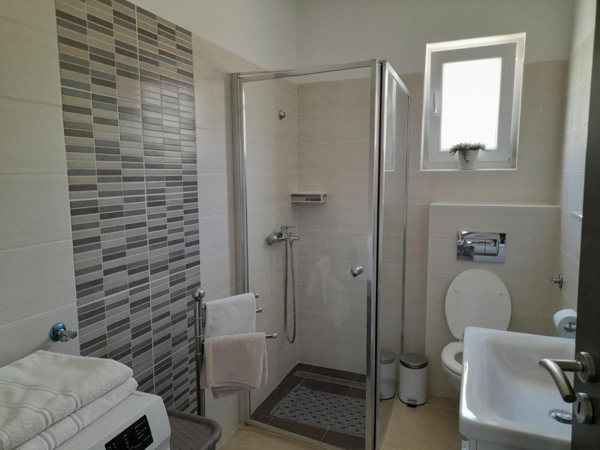 Apartman Prvi Red Do Mora Sveti Filip i Jakov Dış mekan fotoğraf