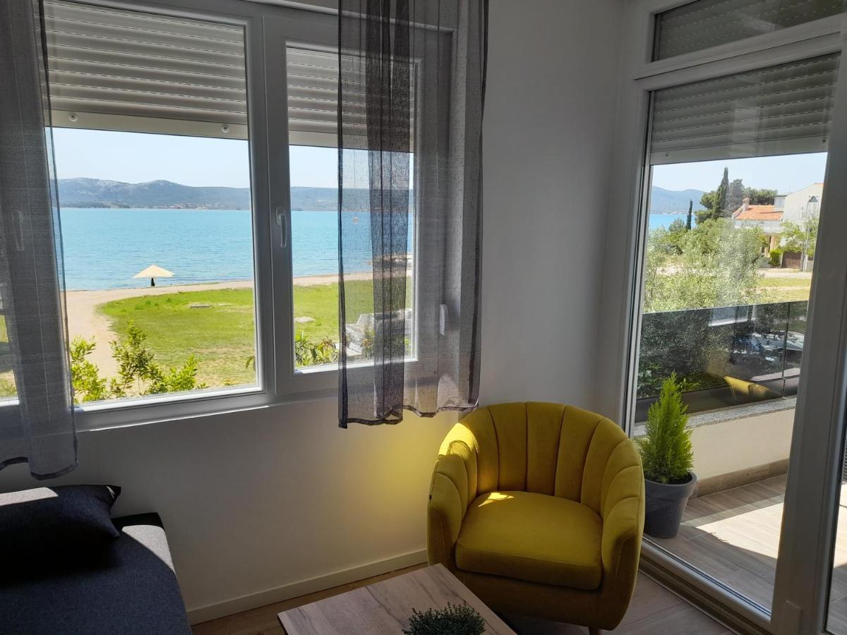 Apartman Prvi Red Do Mora Sveti Filip i Jakov Dış mekan fotoğraf